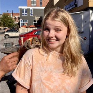 Meet your Posher, Ashley